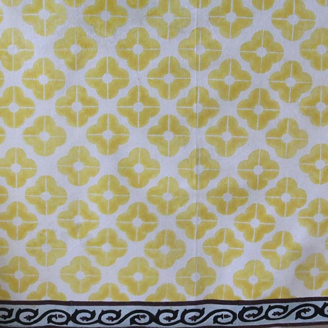 Toalha de Mesa Wedg | Amarela